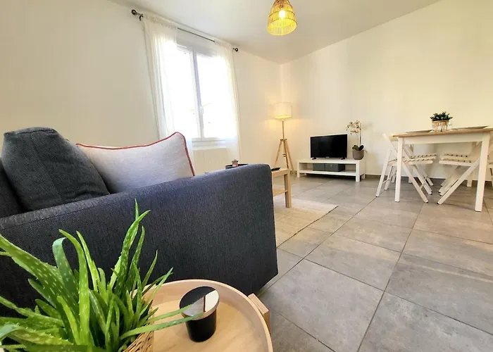 T2 Renove Jardin Et Parking Апартаменти *