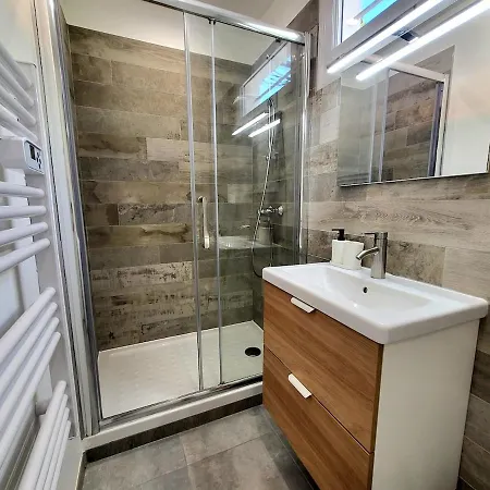 T2 Renove Jardin Et Parking Apartman *